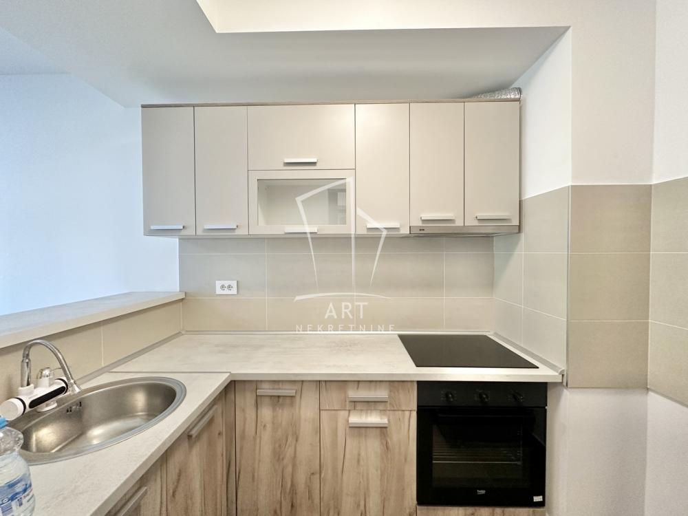 Stan na prodaju u Beogradu, Zemun, jednosoban, 38m2, cena 159950 evra