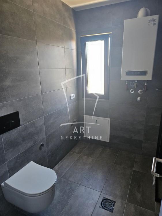 Stan na prodaju u Beogradu, Čukarica, dvoiposoban, 63m2, cena 113400 evra