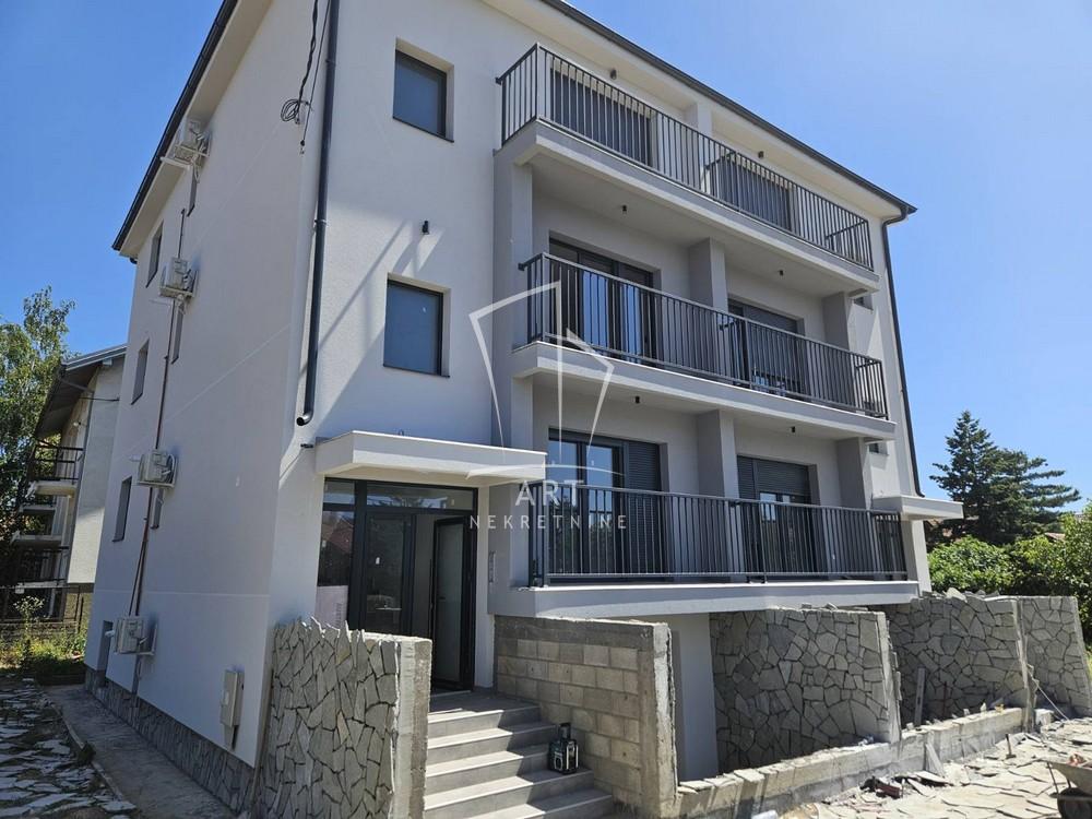 Stan na prodaju u Beogradu, Čukarica, dvoiposoban, 63m2, cena 113400 evra