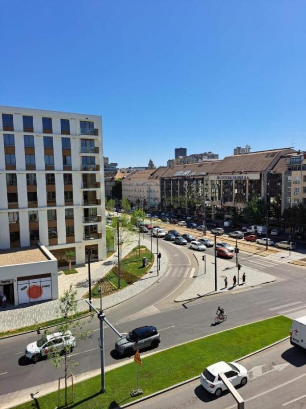 Stan na prodaju u Beogradu, Beograd na vodi, trosoban, 79m2, cena 325000 evra