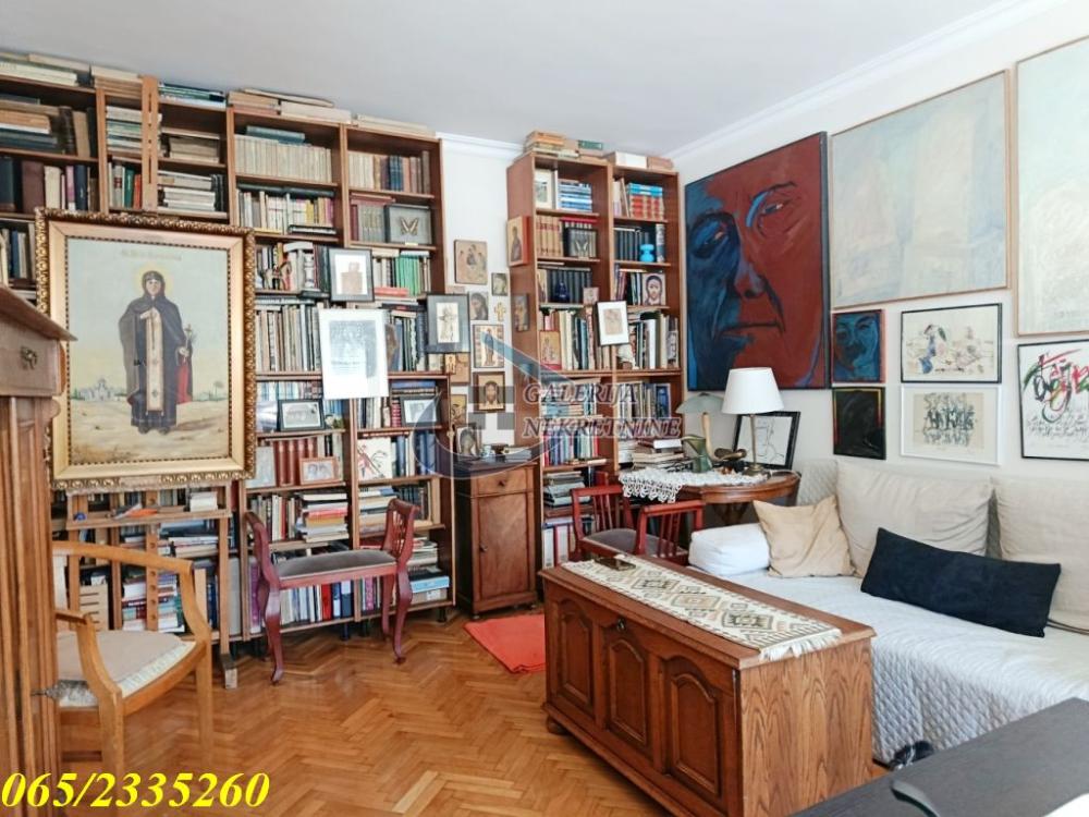 Stan na prodaju u Beogradu, Vračar, jednoiposoban, 38m2, cena 173000 evra