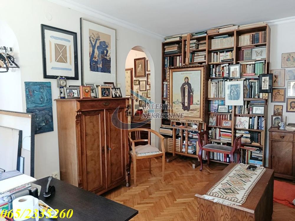 Stan na prodaju u Beogradu, Vračar, jednoiposoban, 38m2, cena 173000 evra