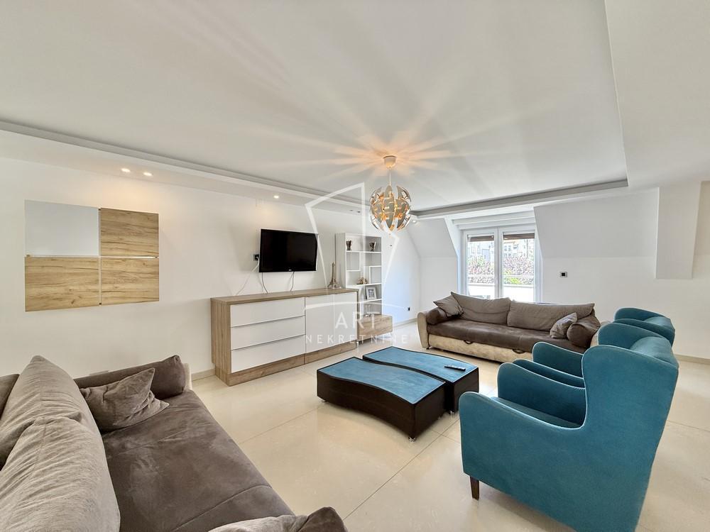 Stan na prodaju u Beogradu, Pašino brdo, cetvorosoban, 130m2, cena 357500 evra