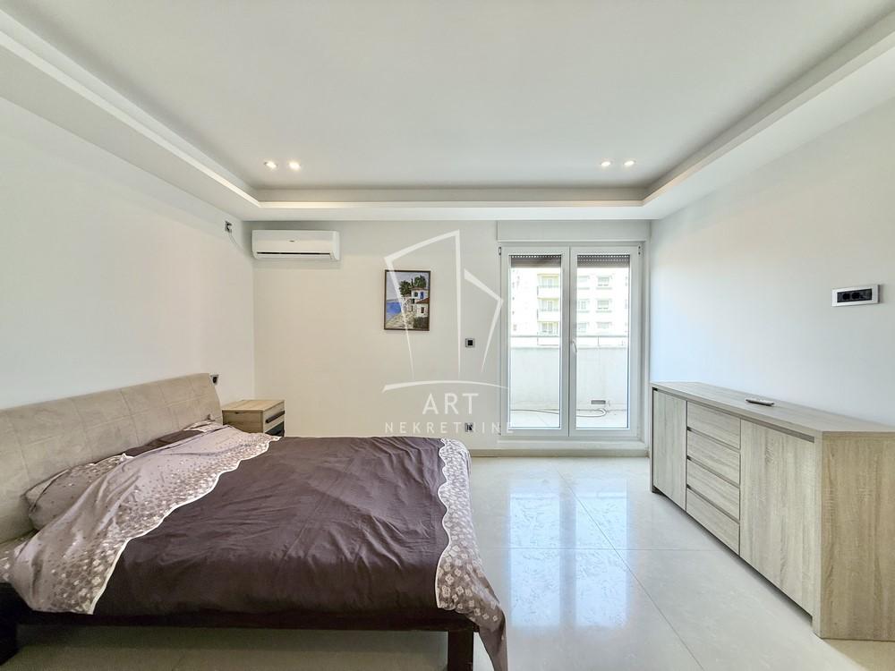 Stan na prodaju u Beogradu, Pašino brdo, cetvorosoban, 130m2, cena 357500 evra