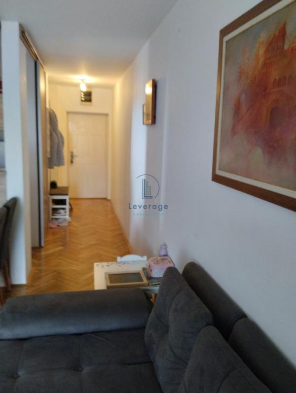 Stan na prodaju u Beogradu, Cvetkova pijaca, jednoiposoban, 39m2, cena 137000 evra