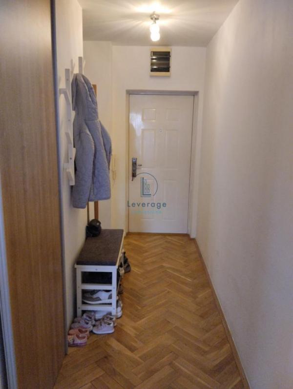 Stan na prodaju u Beogradu, Cvetkova pijaca, jednoiposoban, 39m2, cena 137000 evra