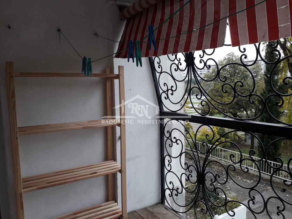 Stan na prodaju u Beogradu, Novi Beograd, dvosoban, 63m2, cena 235000 evra
