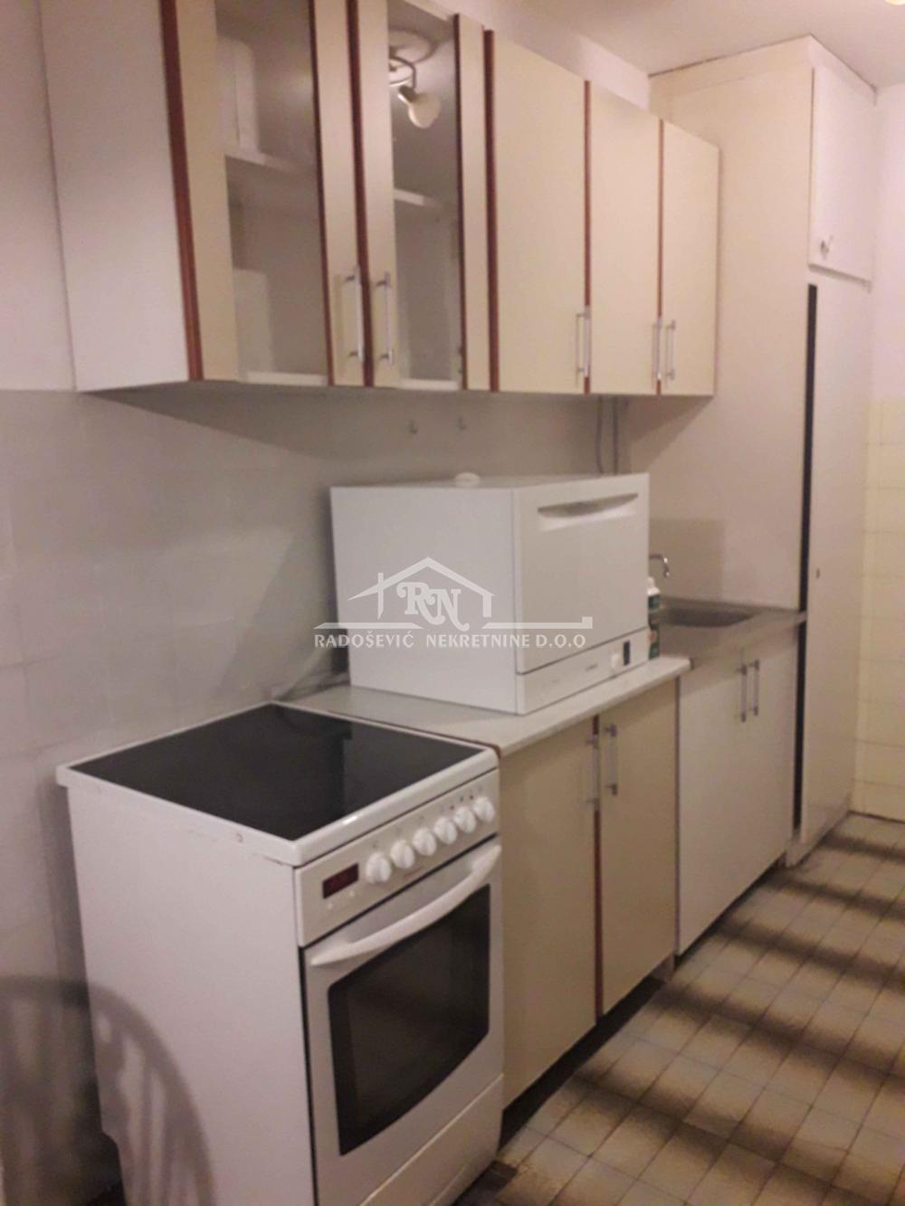 Stan na prodaju u Beogradu, Novi Beograd, dvosoban, 63m2, cena 235000 evra