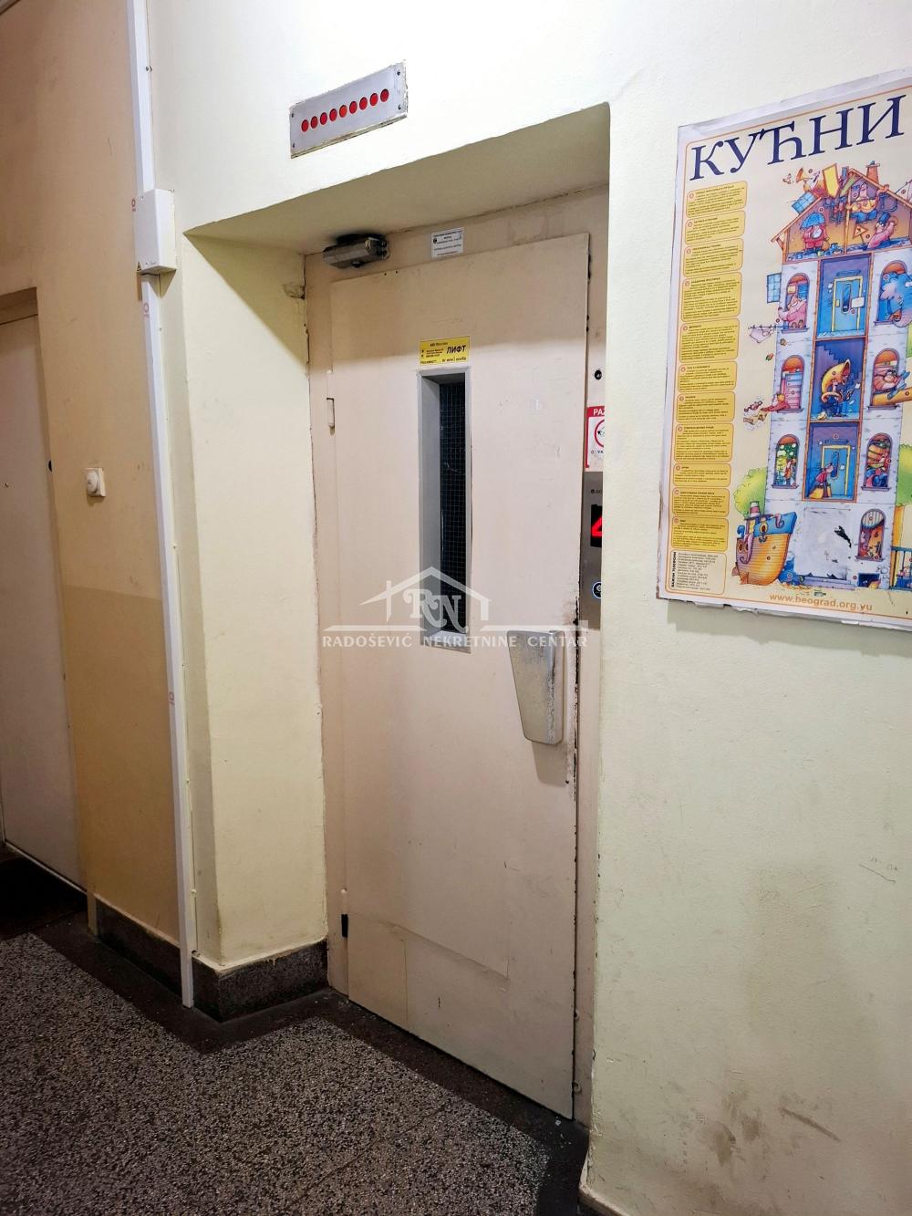 Stan na prodaju u Beogradu, Vračar, jednosoban, 38m2, cena 185000 evra