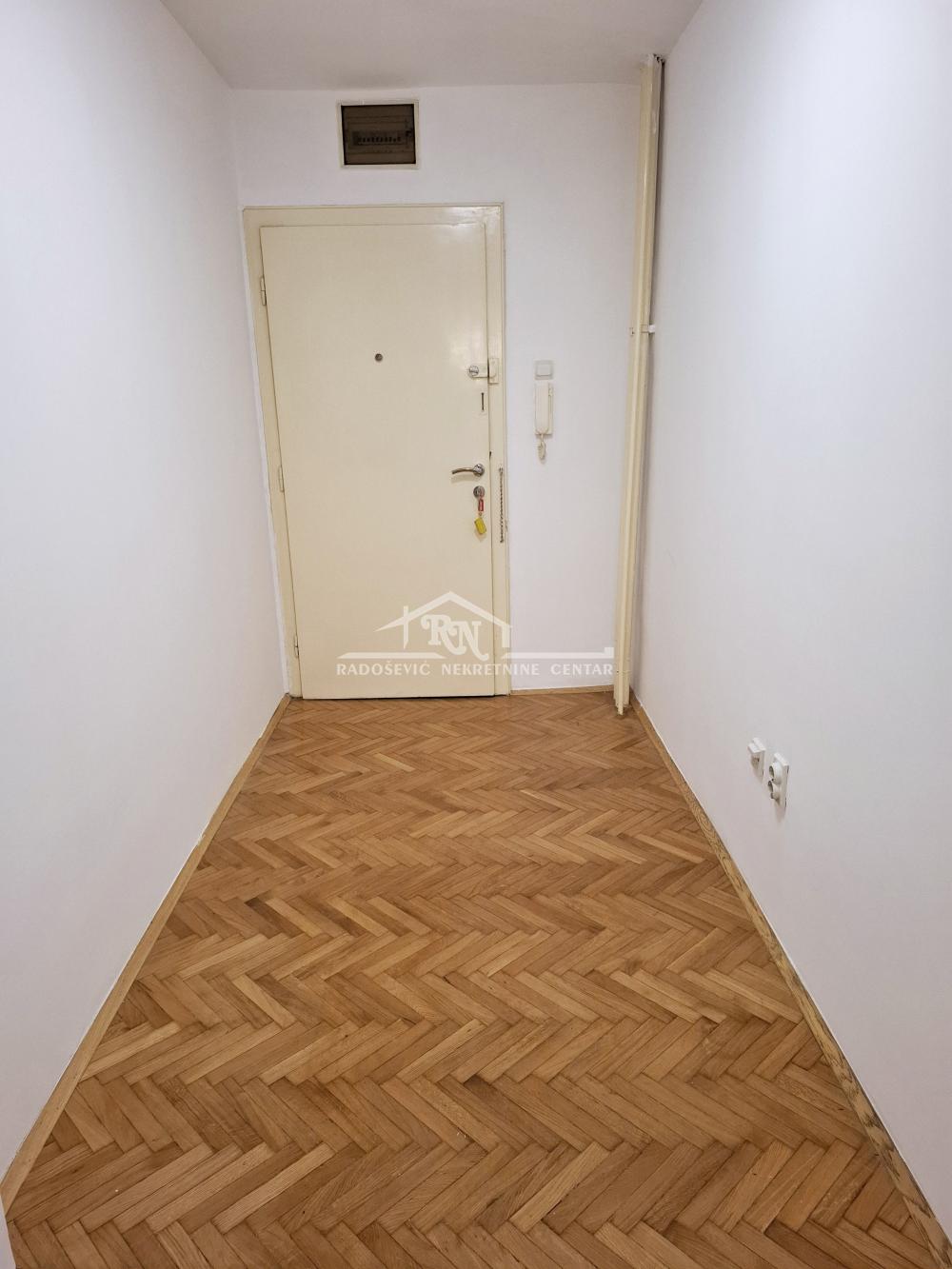 Stan na prodaju u Beogradu, Vračar, jednosoban, 38m2, cena 185000 evra