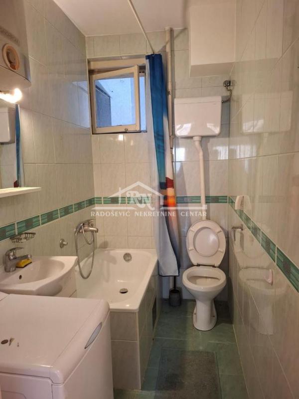 Stan na prodaju u Beogradu, Vračar, jednosoban, 38m2, cena 185000 evra