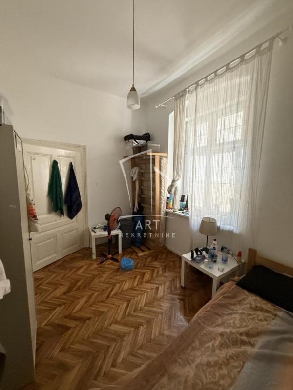 Stan na prodaju u Beogradu, Stari grad, dvoiposoban, 47m2, cena 245000 evra