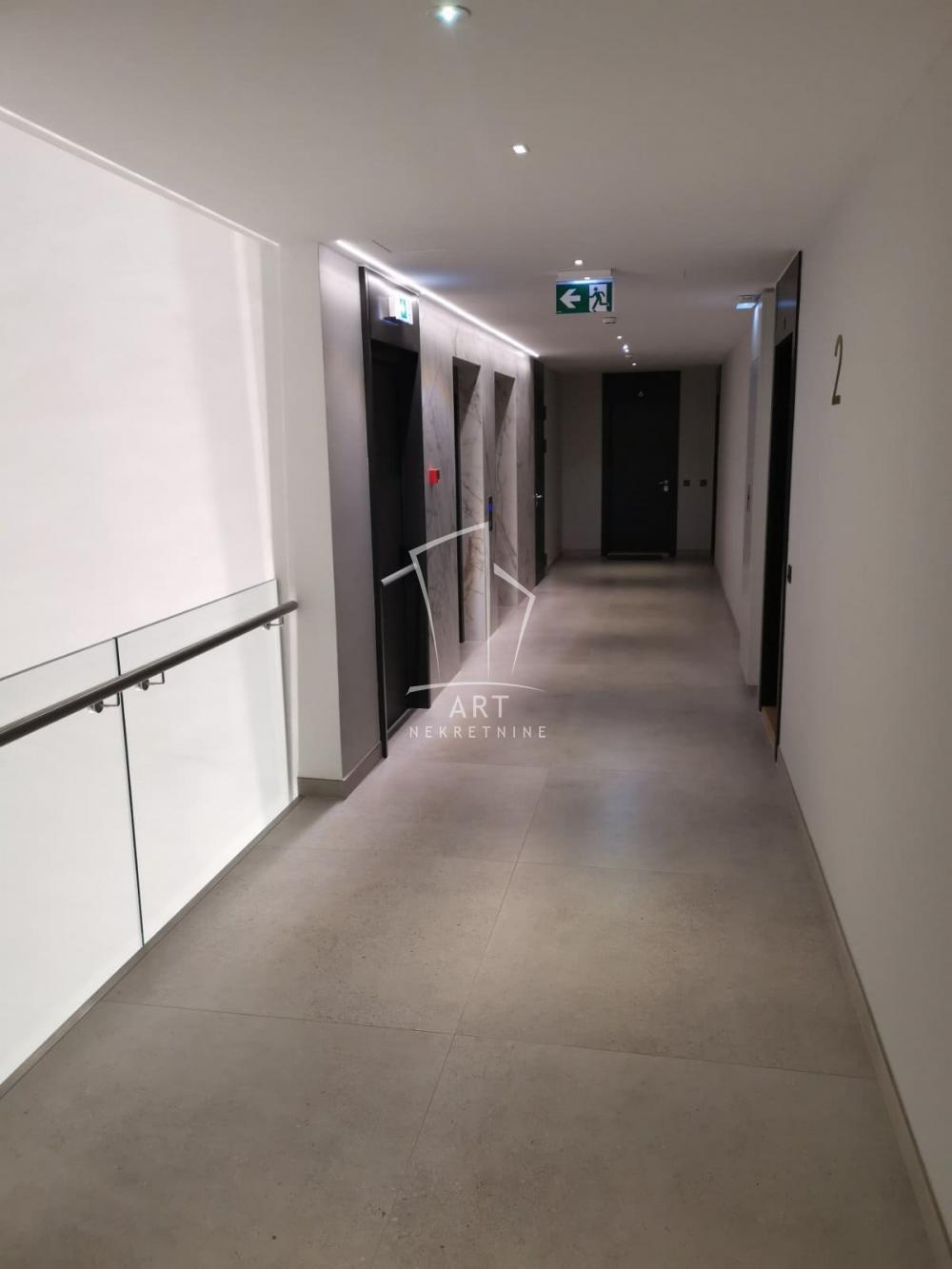Stan na prodaju u Beogradu, Stari grad, dvosoban, 65m2, cena 1100 evra