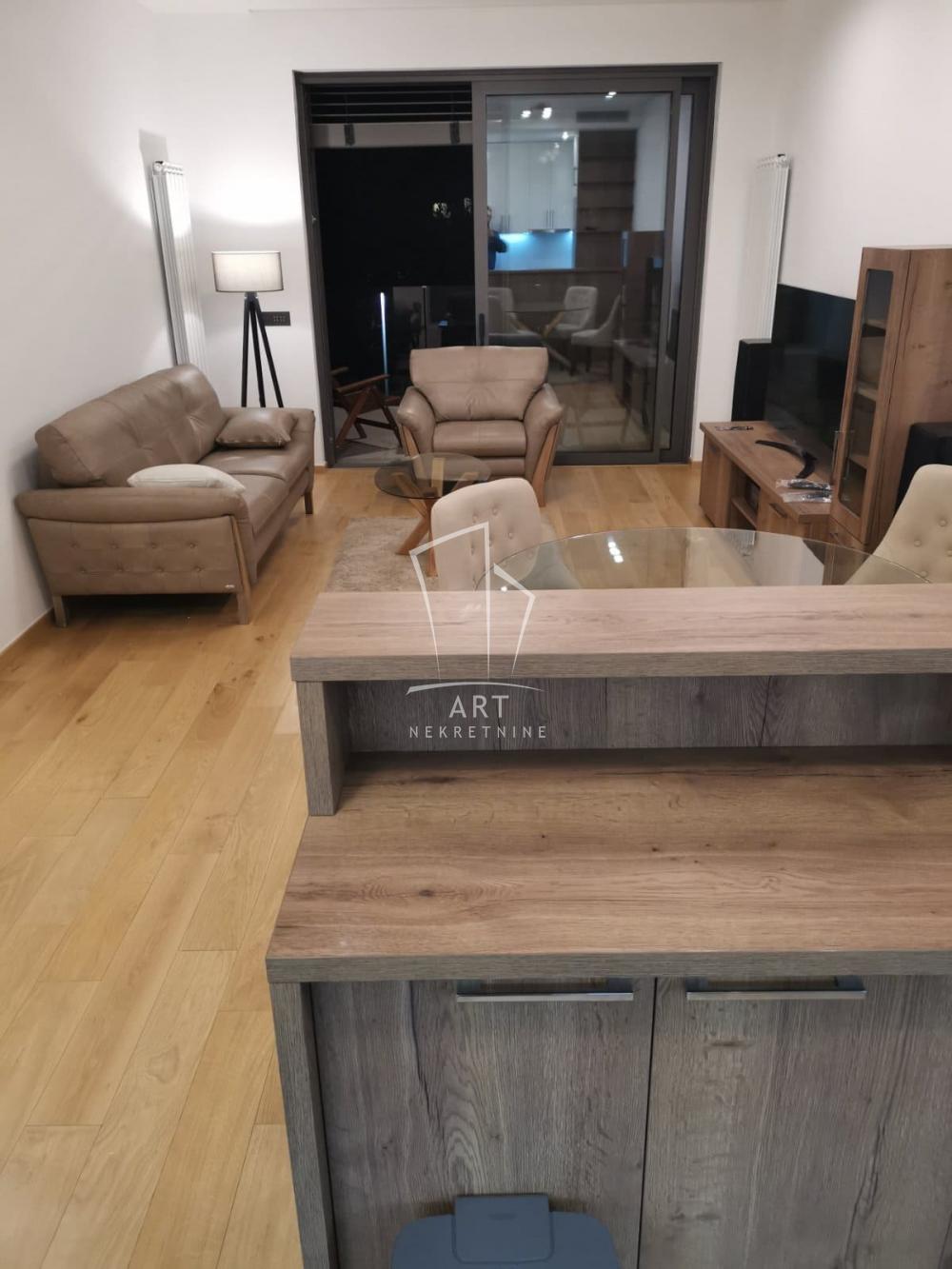 Stan na prodaju u Beogradu, Stari grad, dvosoban, 65m2, cena 1100 evra
