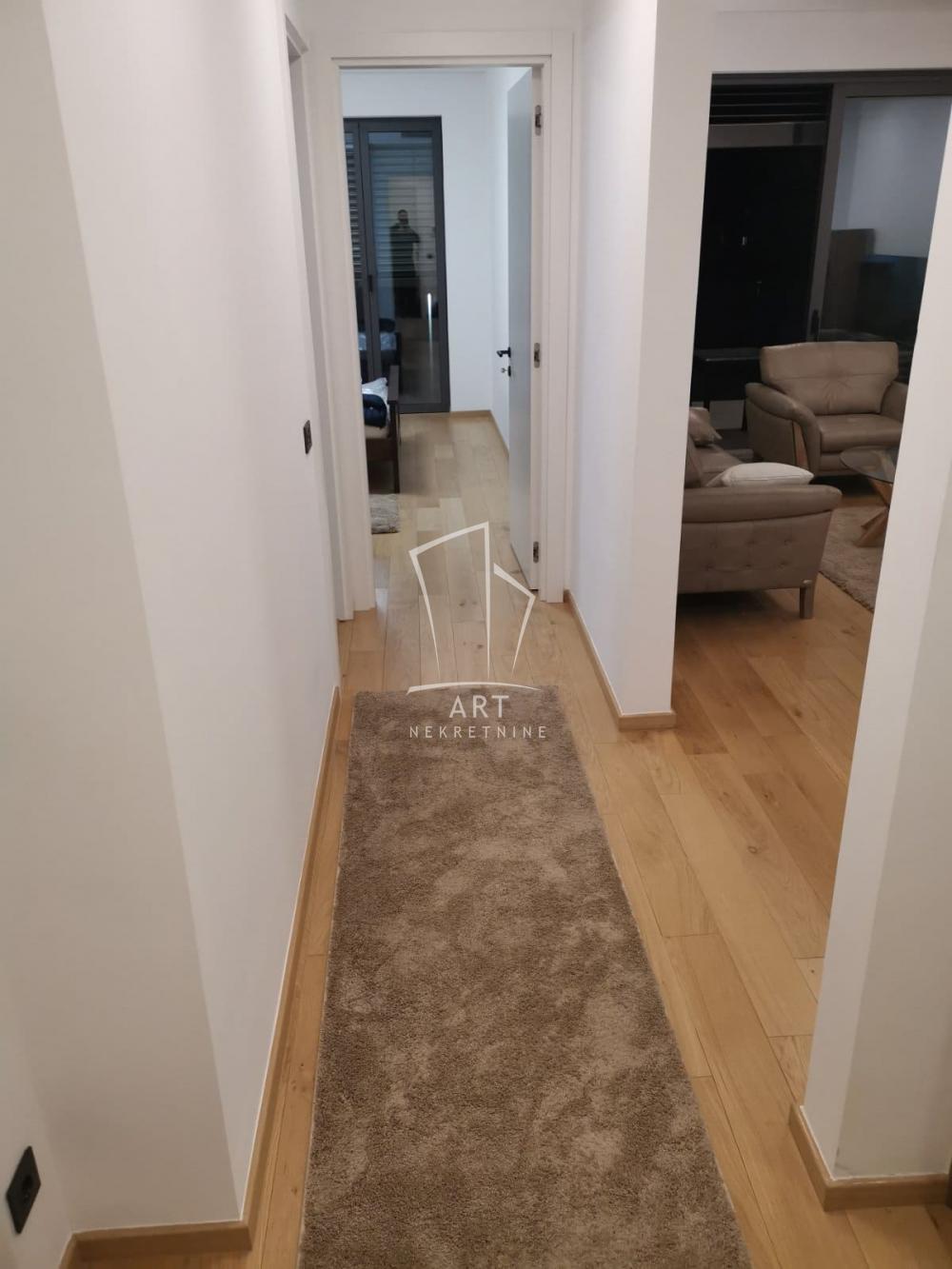 Stan na prodaju u Beogradu, Stari grad, dvosoban, 65m2, cena 1100 evra