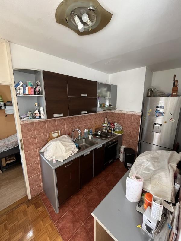 Stan na prodaju u Beogradu, Vračar, troiposoban, 72m2, cena 195500 evra