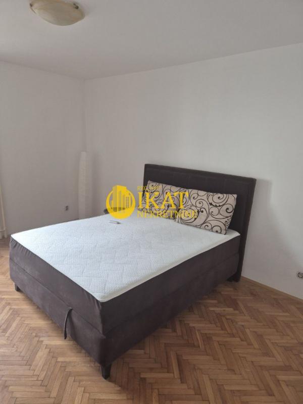 Stan na prodaju u Beogradu, Vračar, jednoiposoban, 38m2, cena 185000 evra