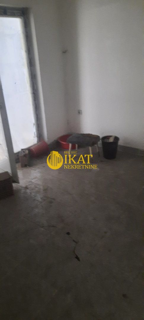 Stan na prodaju u Beogradu, Zemun, dvoiposoban, 53m2, cena 106000 evra