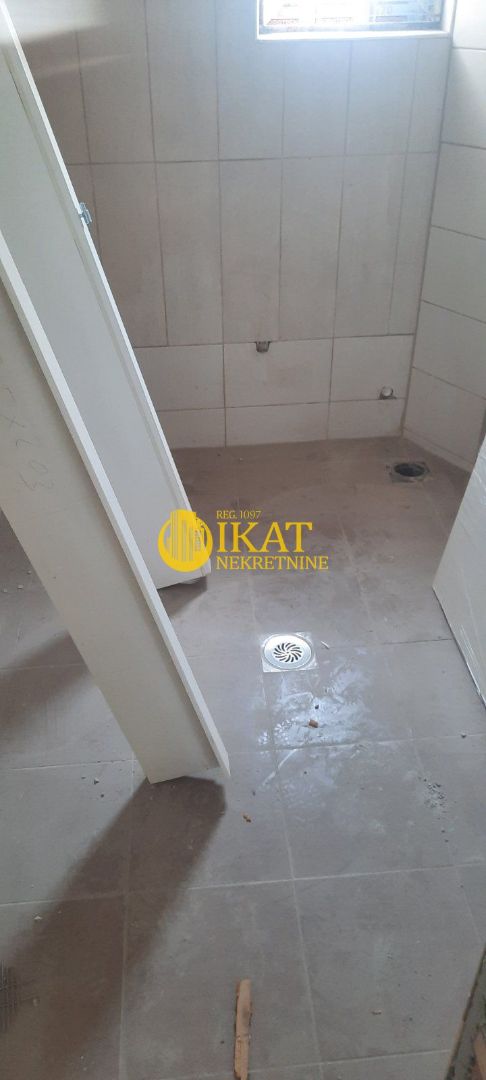 Stan na prodaju u Beogradu, Zemun, dvoiposoban, 53m2, cena 106000 evra