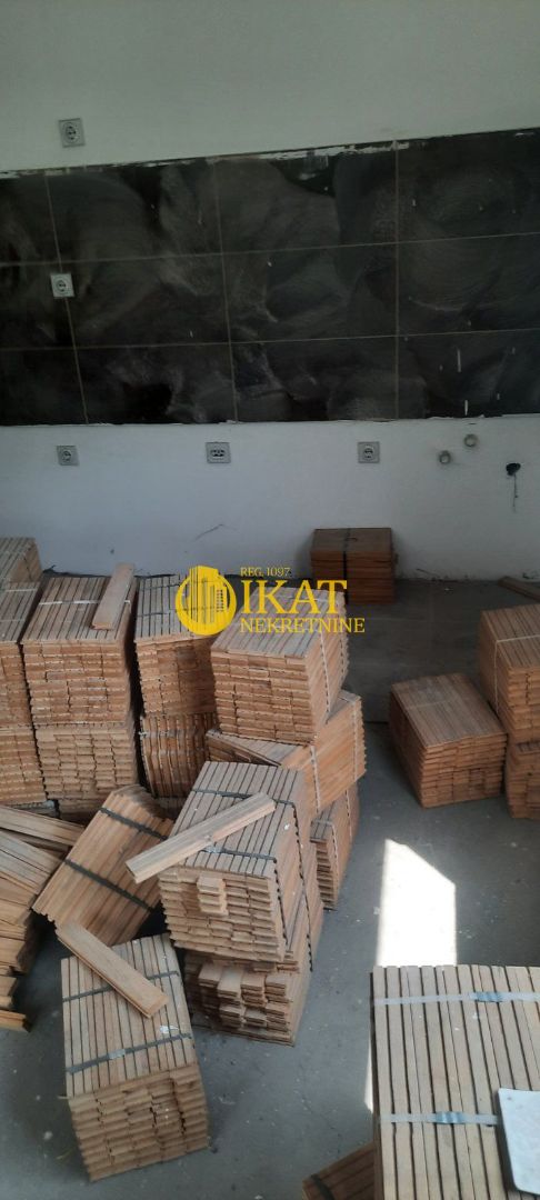 Stan na prodaju u Beogradu, Zemun, dvoiposoban, 53m2, cena 106000 evra