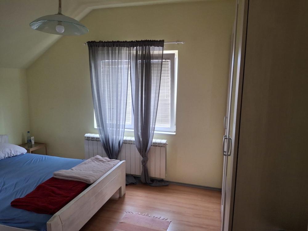 Stan na prodaju u Beogradu, Altina, trosoban, 84m2, cena 164000 evra