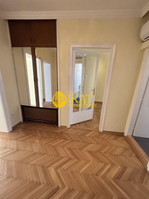 Stan na prodaju u Beogradu, Palilula, trosoban, 82m2, cena 290000 evra