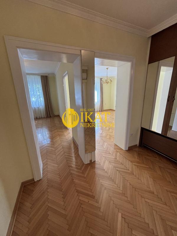 Stan na prodaju u Beogradu, Palilula, trosoban, 82m2, cena 290000 evra