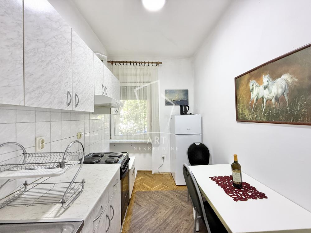 Stan na prodaju u Beogradu, Palilula, dvosoban, 50m2, cena 209000 evra