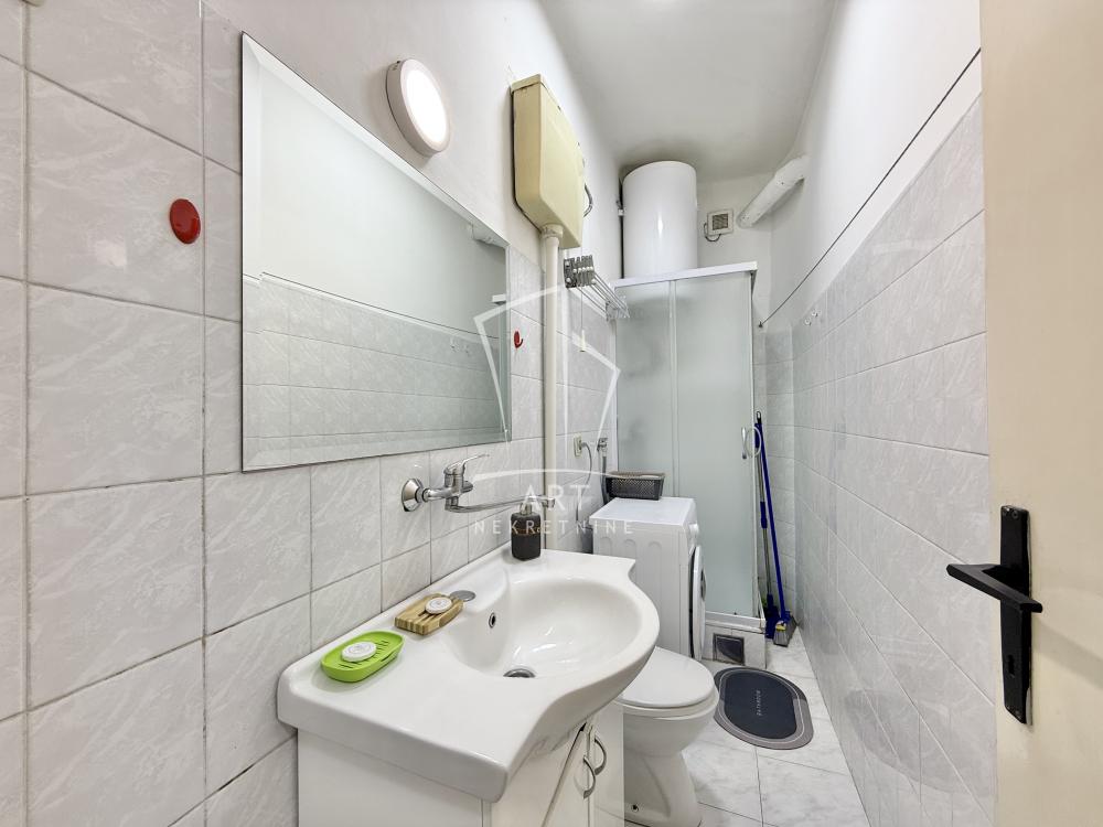 Stan na prodaju u Beogradu, Palilula, dvosoban, 50m2, cena 209000 evra