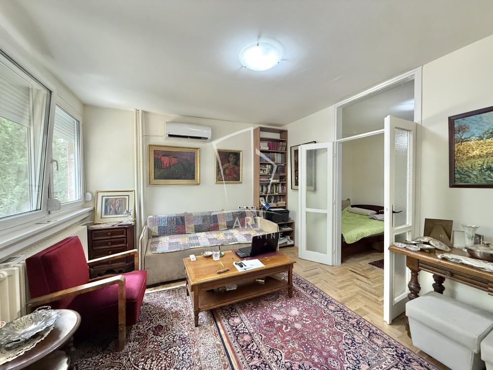 Stan na prodaju u Beogradu, Voždovac, jednoiposoban, 42m2, cena 117000 evra