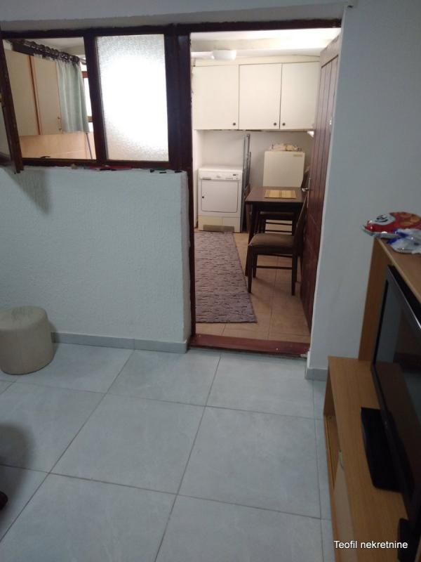 Stan na prodaju u Beogradu, Zemun polje, jednosoban, 25m2, cena 35000 evra