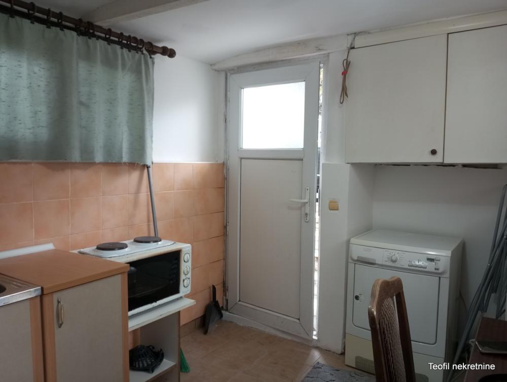 Stan na prodaju u Beogradu, Zemun polje, jednosoban, 25m2, cena 35000 evra