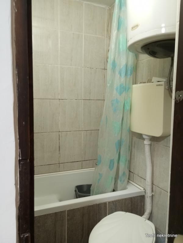Stan na prodaju u Beogradu, Zemun polje, jednosoban, 25m2, cena 35000 evra