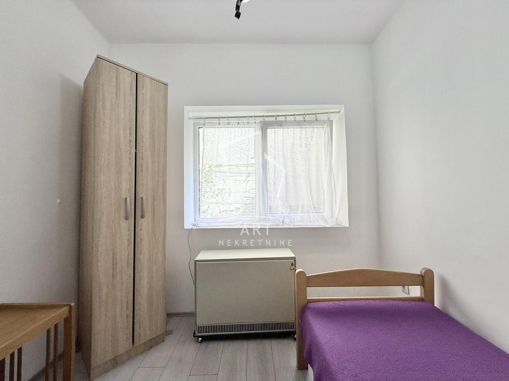 Stan na prodaju u Beogradu, Vukov spomenik, jednoiposoban, 32m2, cena 134400 evra
