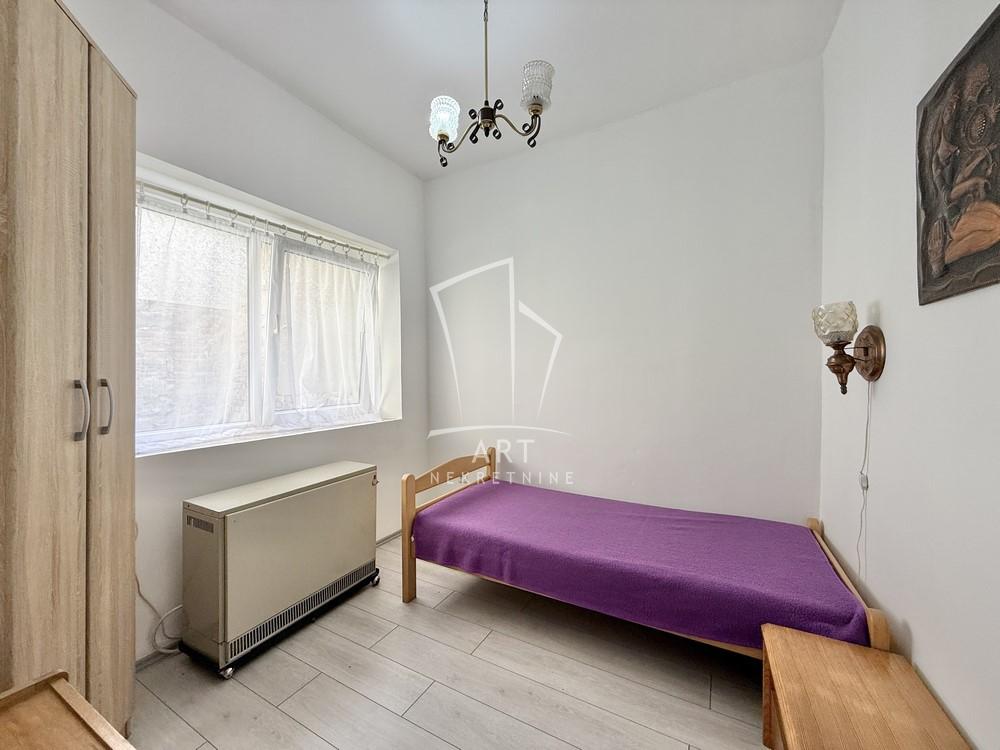 Stan na prodaju u Beogradu, Vukov spomenik, jednoiposoban, 32m2, cena 134400 evra