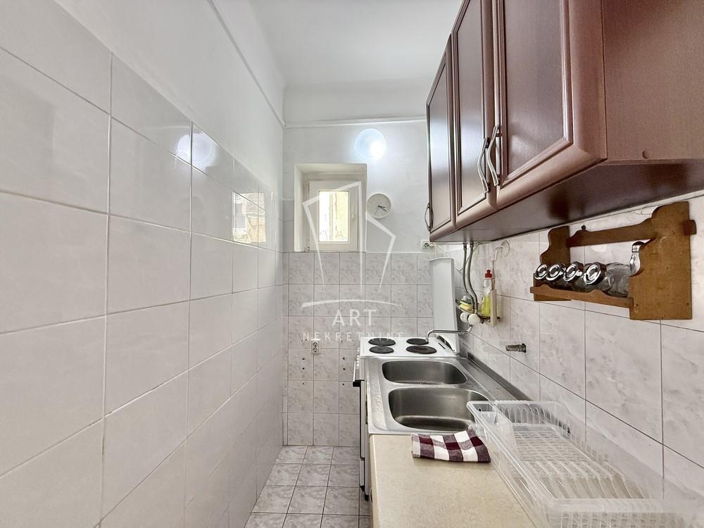 Stan na prodaju u Beogradu, Vukov spomenik, jednoiposoban, 32m2, cena 134400 evra
