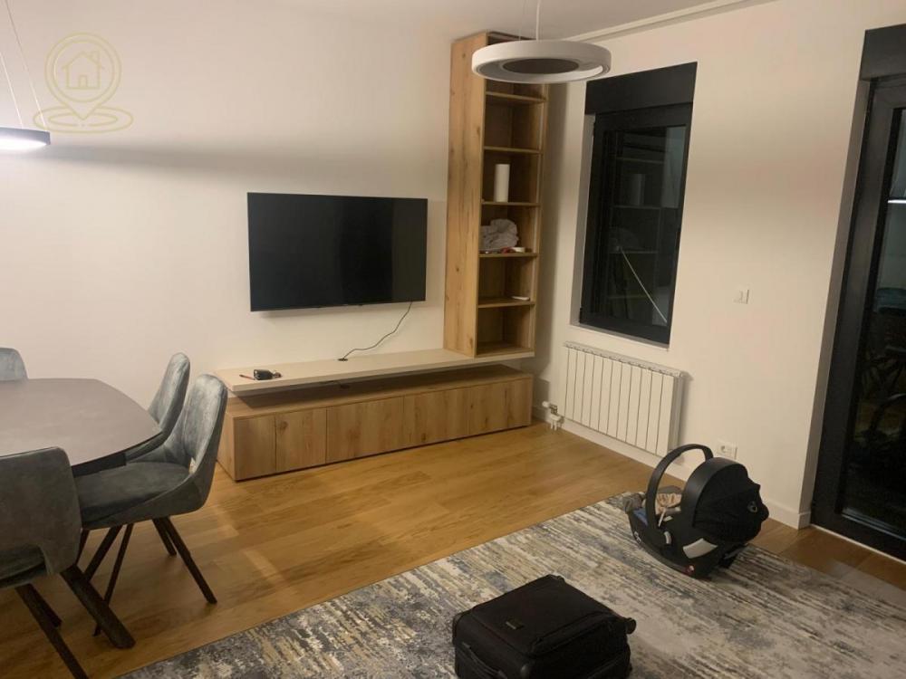 Stan na prodaju u Beogradu, Trošarina, cetvorosoban, 88m2, cena 330000 evra
