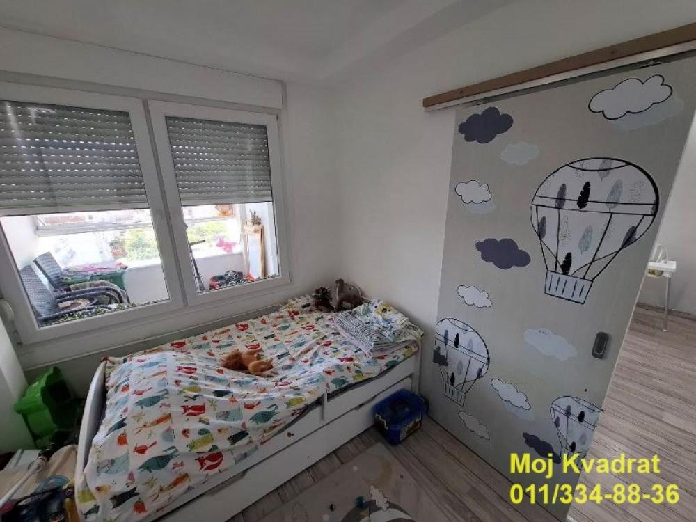 Stan na prodaju u Beogradu, Novi Beograd blok 30 (B92), dvoiposoban, 64m2, cena 255000 evra