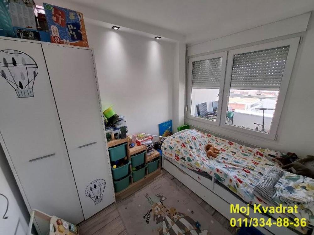 Stan na prodaju u Beogradu, Novi Beograd blok 30 (B92), dvoiposoban, 64m2, cena 255000 evra