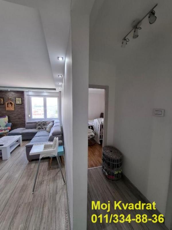 Stan na prodaju u Beogradu, Novi Beograd blok 30 (B92), dvoiposoban, 64m2, cena 255000 evra