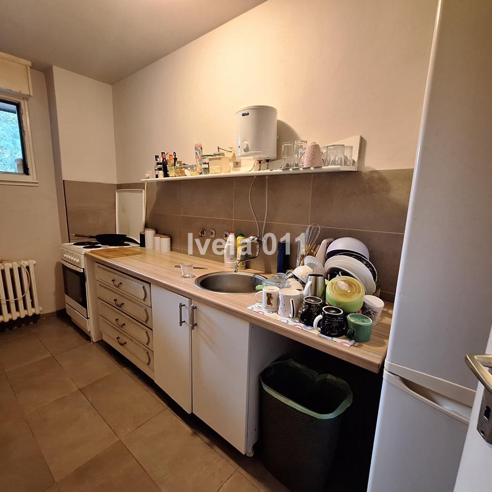 Stan na prodaju u Beogradu, Novi Beograd, trosoban, 86m2, cena 280000 evra