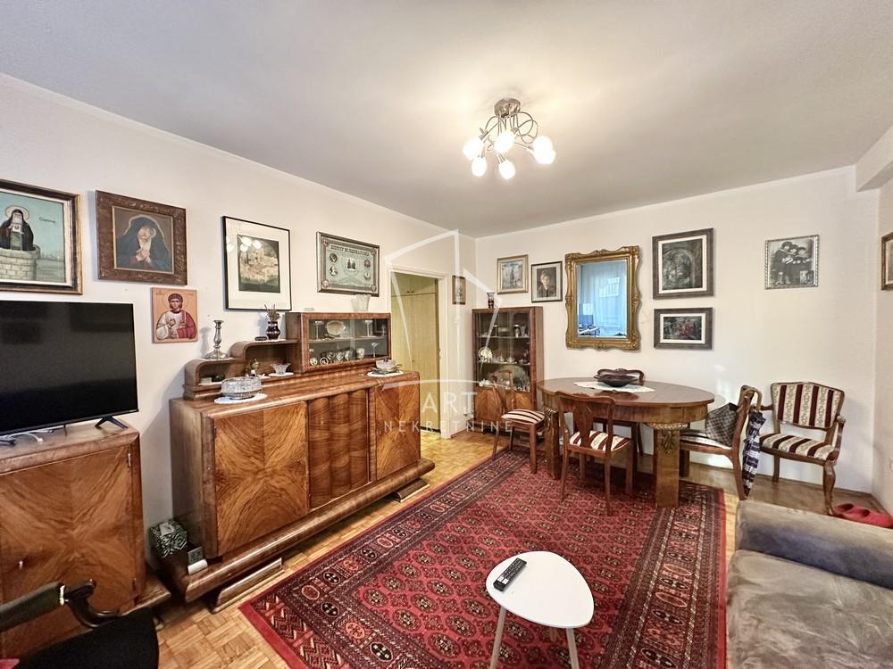 Stan na prodaju u Beogradu, Savski venac, trosoban, 79m2, cena 295000 evra