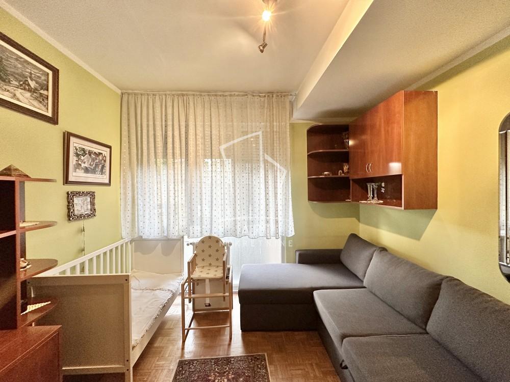 Stan na prodaju u Beogradu, Savski venac, trosoban, 79m2, cena 295000 evra