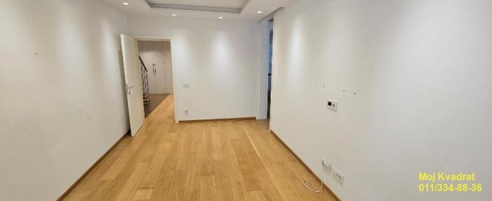Stan na prodaju u Beogradu, Vračar (Hram), dvosoban, 148m2, cena 754800 evra