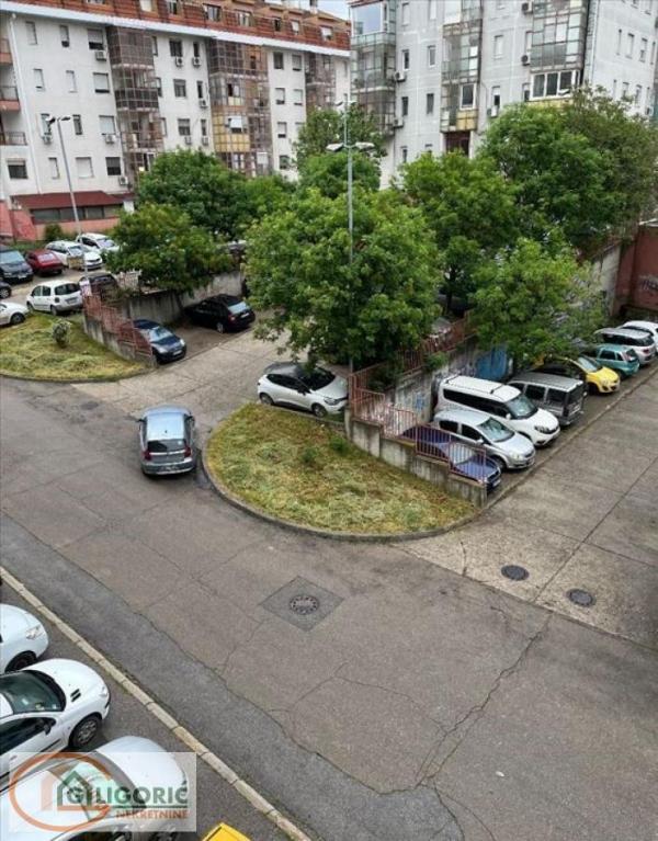 Stan na prodaju u Beogradu, Kanarevo brdo, trosoban, 81m2, cena 160000 evra