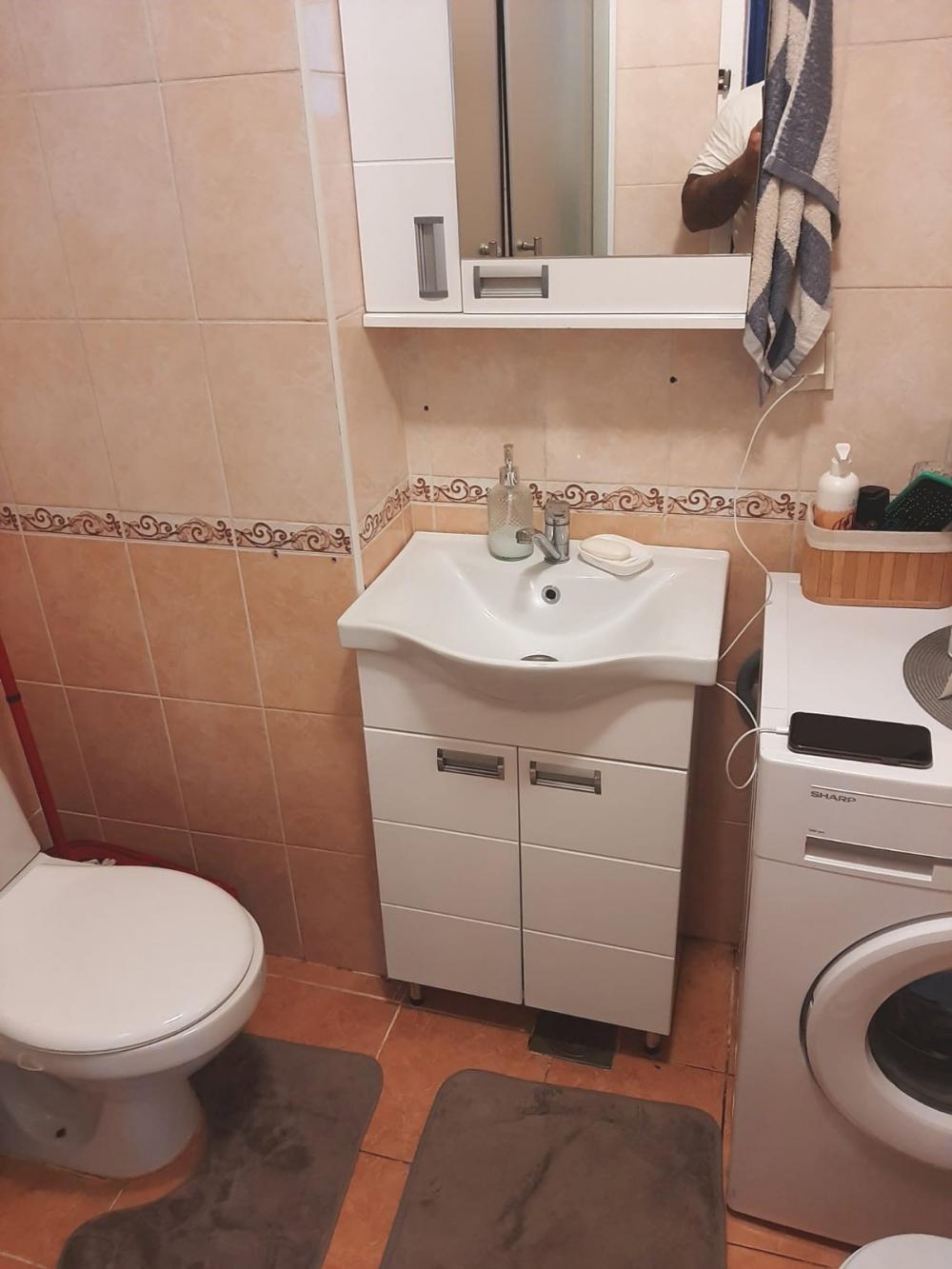 Stan na prodaju u Beogradu, Krnjača, dvosoban, 60m2, cena 90000 evra