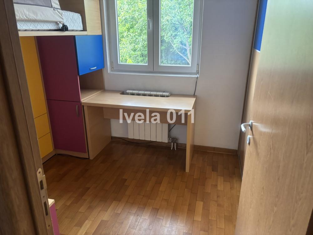 Stan na prodaju u Beogradu, Braće Jerković, dvoiposoban, 57m2, cena 170000 evra