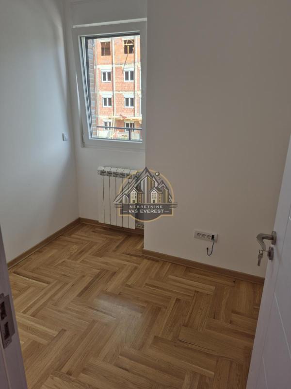 Stan na prodaju u Beogradu, Ledine, dvoiposoban, 57m2, cena 142500 evra