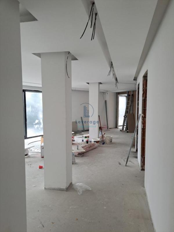 Stan na prodaju u Beogradu, Dedinje, 187m2, cena 586500 evra