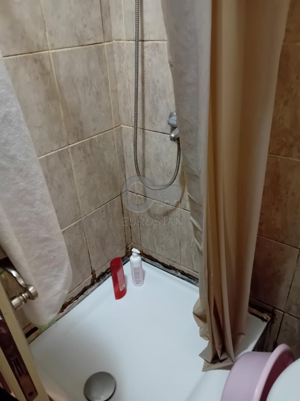 Stan na prodaju u Beogradu, Petlovo brdo, dvoiposoban, 50m2, cena 75500 evra